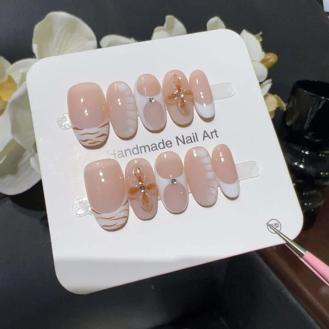 10pcsHandgemaakte korte ovale Y2K druk op nagels naakt roze krokodilpatroon 3D snijwerk bloemontwerp zoete coole nepnagels draagbaar