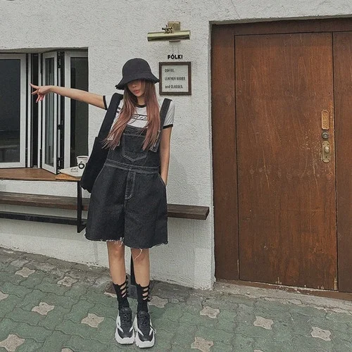Korean Laid-back Style Frayed Hem Denim Overalls Vintage Ripped Loose Versatile Short Pants High Waist Asymmetric Five-Quarte...