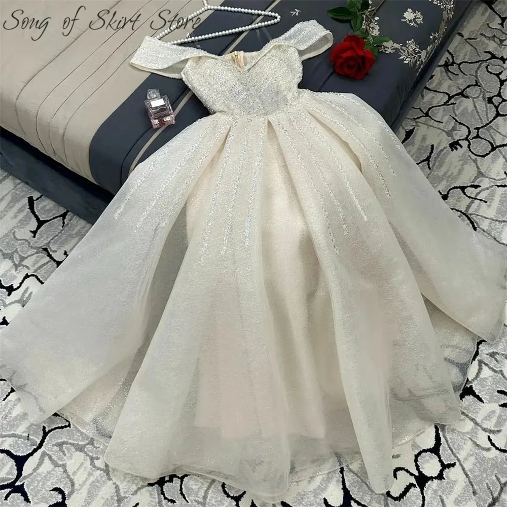 Maßgeschneiderte A-Linie Illusion Abendkleider rückenfrei schulterfrei herzförmiger Ausschnitt Abendkleid Temperament formelles Partykleid فسات – Detail 2
