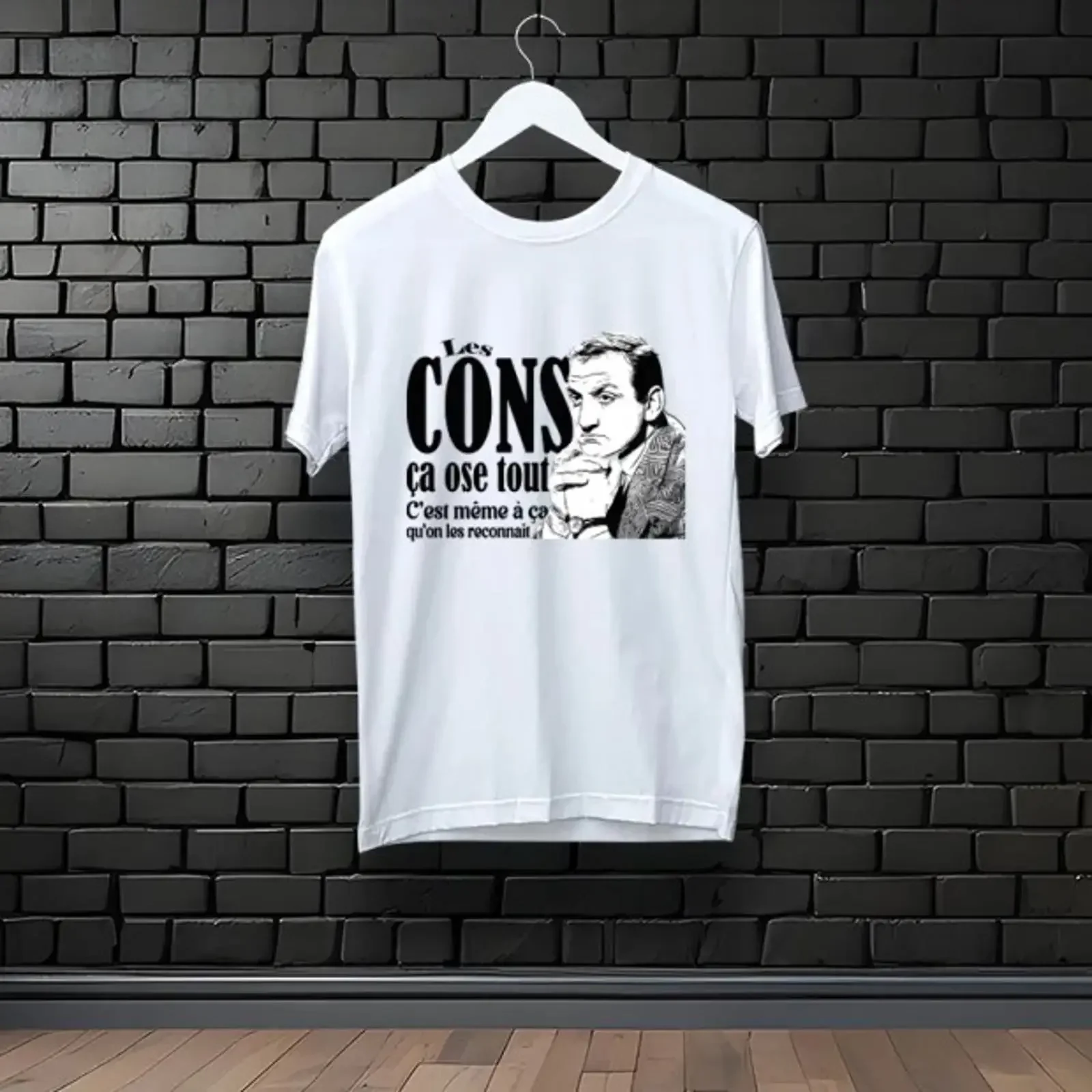 T Shirt blanc 100 coton avec flocage Les cons ça ose tout c'est même à qu'on reconnaît vintage Washed Stretched graphic