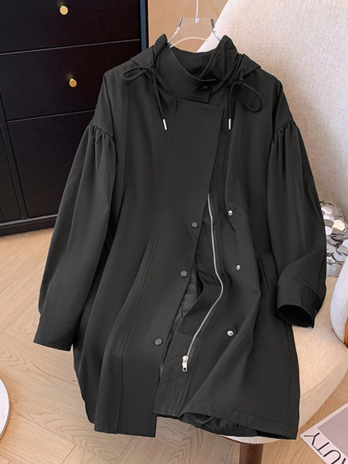 

SuperAen 2024 Black Hooded Trench Coat Women's Spring Autumn New Vintage Fashion Trench Coat