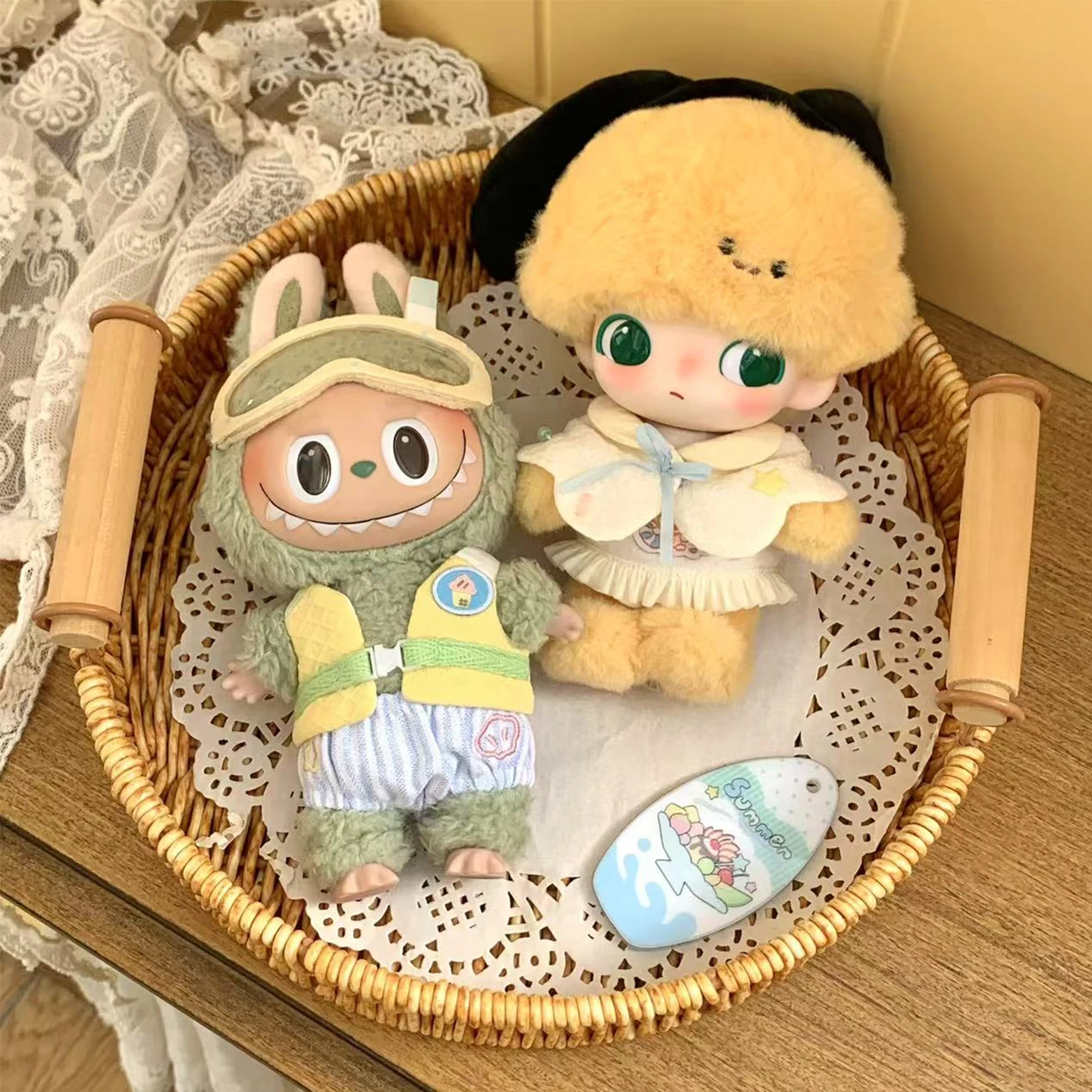 Lindo conjunto de muñecos de algodón de felpa suave, ropa para muñecas de 10cm para accesorios para casa de muñecas Labubu, Ideal para juegos acuáticos, juguetes coleccionables de la serie