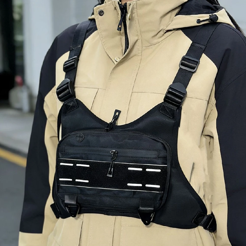 Leichte, wasserabweisende Sport-Brusttasche für Herren, geeignet zum Laufen, als Umhängetasche für Workouts, zum Radfahren, Wandern, Klettern und für Spaziergänge mit dem Hund. – Detail 5
