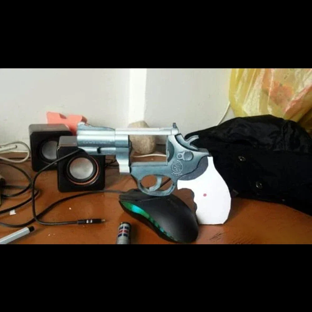 1:1 3D M66 Revolver Paper Model Manual Gun Toy DIY Building Model Revolver Toy for Adults
