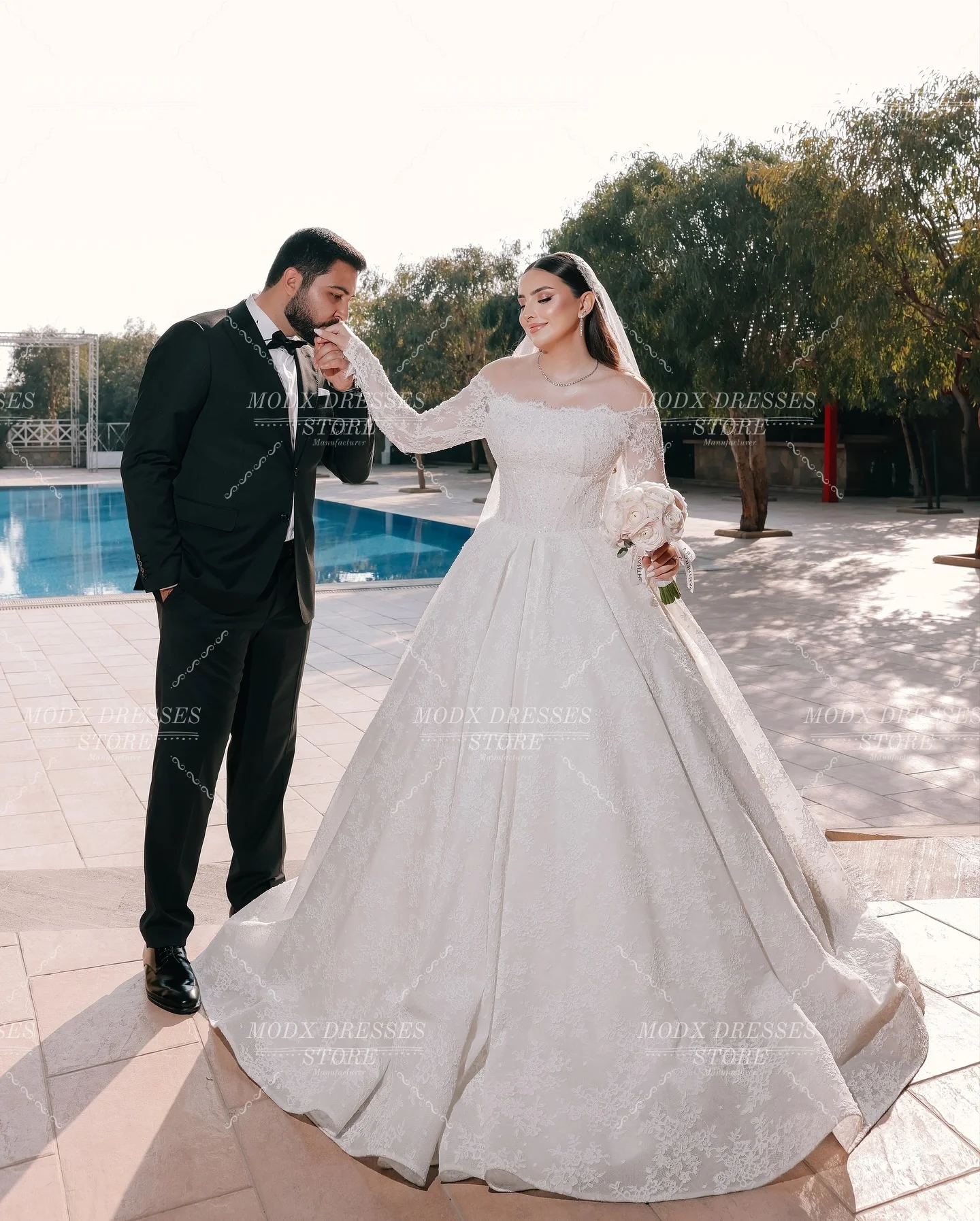 MODX Abito da sposa senza spalline in pizzo di lusso Abito da sposa maniche lunghe Lunghezza pavimento Abiti personalizzati Novias Boda Donna