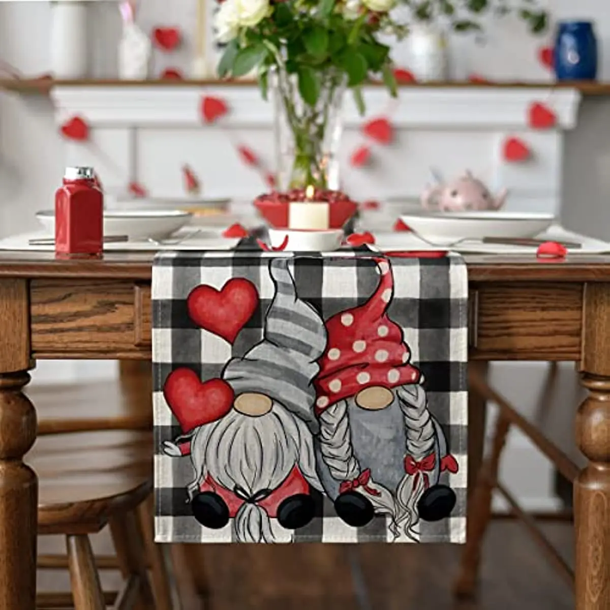 Valentine's Day Linen Table Runner Wedding Decoration Buffalo Plaid Hearts Gnomes Table Runner for Dining Holiday Party Decor