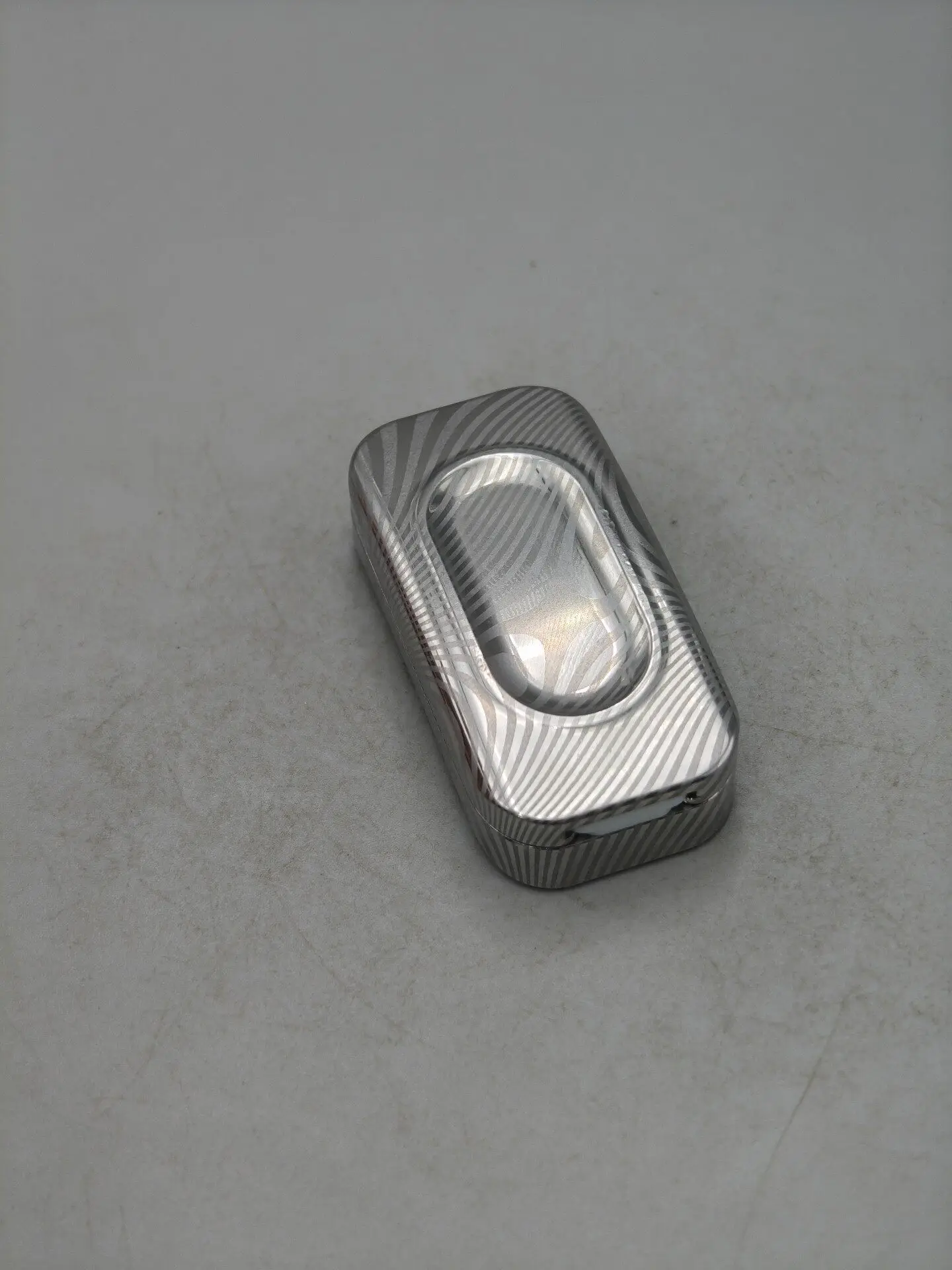 Used EDC Kais Malaysian Popo Sugar, Intensive Version, Mechanical Push Card Edc Metal Decompression Toy