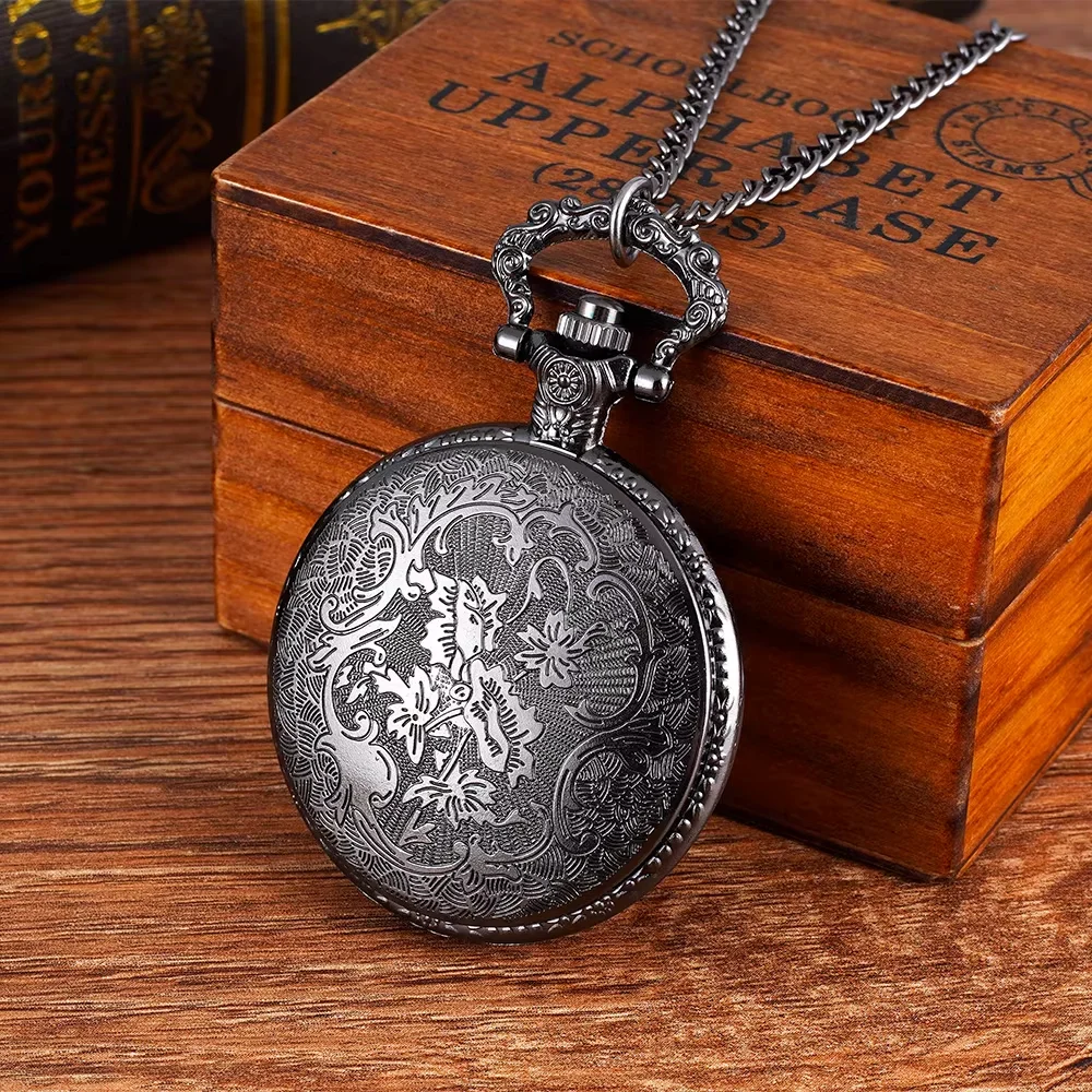 Black bad watch hollowed-out PARIS tower Tower Castle pocket watch Quartz pocket watch nostalgia