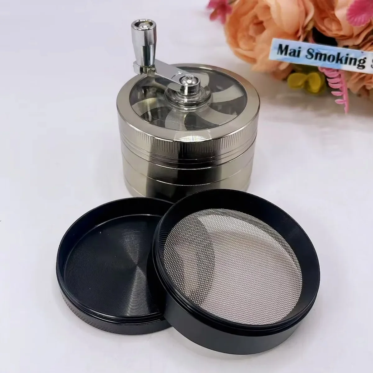 Moedor de Ervas Manual de 2,5 Polegadas com 4 Camadas, Moedor de Especiarias, Pimenta, Sal, Pilão e Ferramenta para Fumar Cigarros