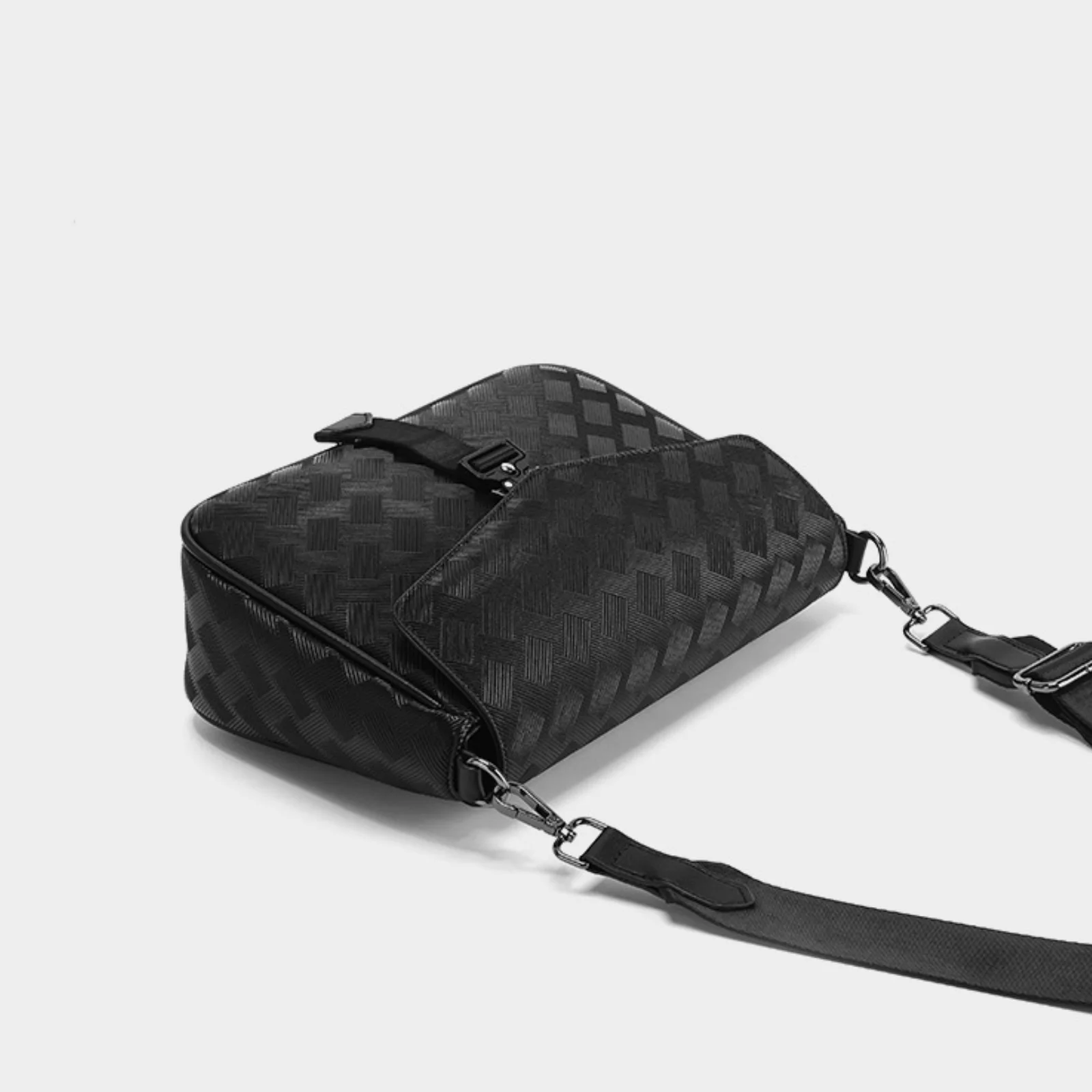 Luxe zakelijke stijl minimalistisch voor iPad crossbodytas, geselecteerd geruit zwart leer, 11-inch tablettassen voor heren met enkele schouder