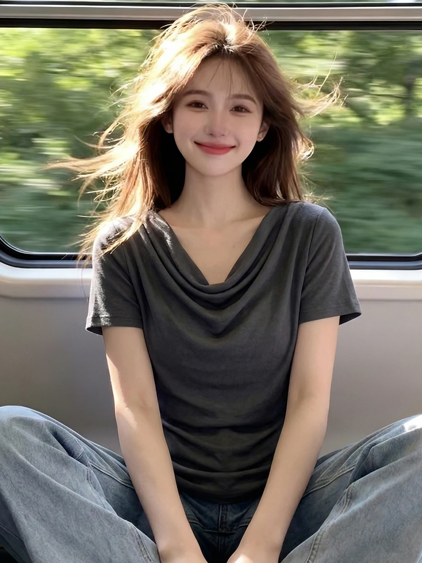 Elegant Short Sleeve T-Shirt Commute Fashion Summer 2026 Slimming Design Sense Light Mature Match All Ladies Premium Quality