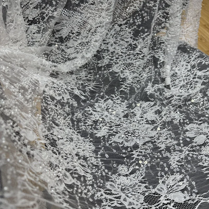 

Нежное белое кружево с бусинами, пайетками и цветами для пошива свадебных платьев, свадебная кружевная ткань