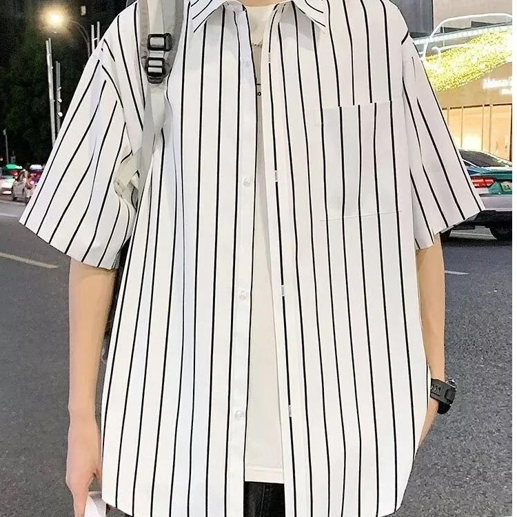 

Loose Short Sleeve Hawaiian Style Shirt Men's Hong Kong Retro Floral Design Summer Casual Shirt Youth Popular Polyester Fiber