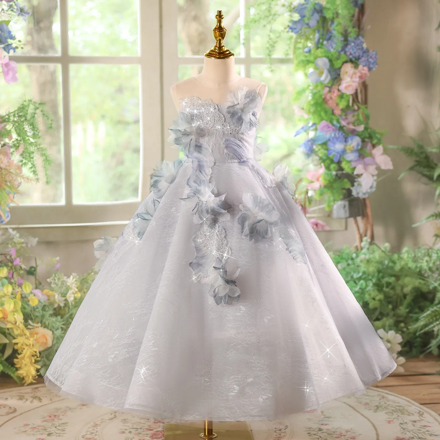 

2026 Flower Girl Dress Silver Gray Applique with Sequins Beads Lace-up Back Girls Party Dress Real Pictures