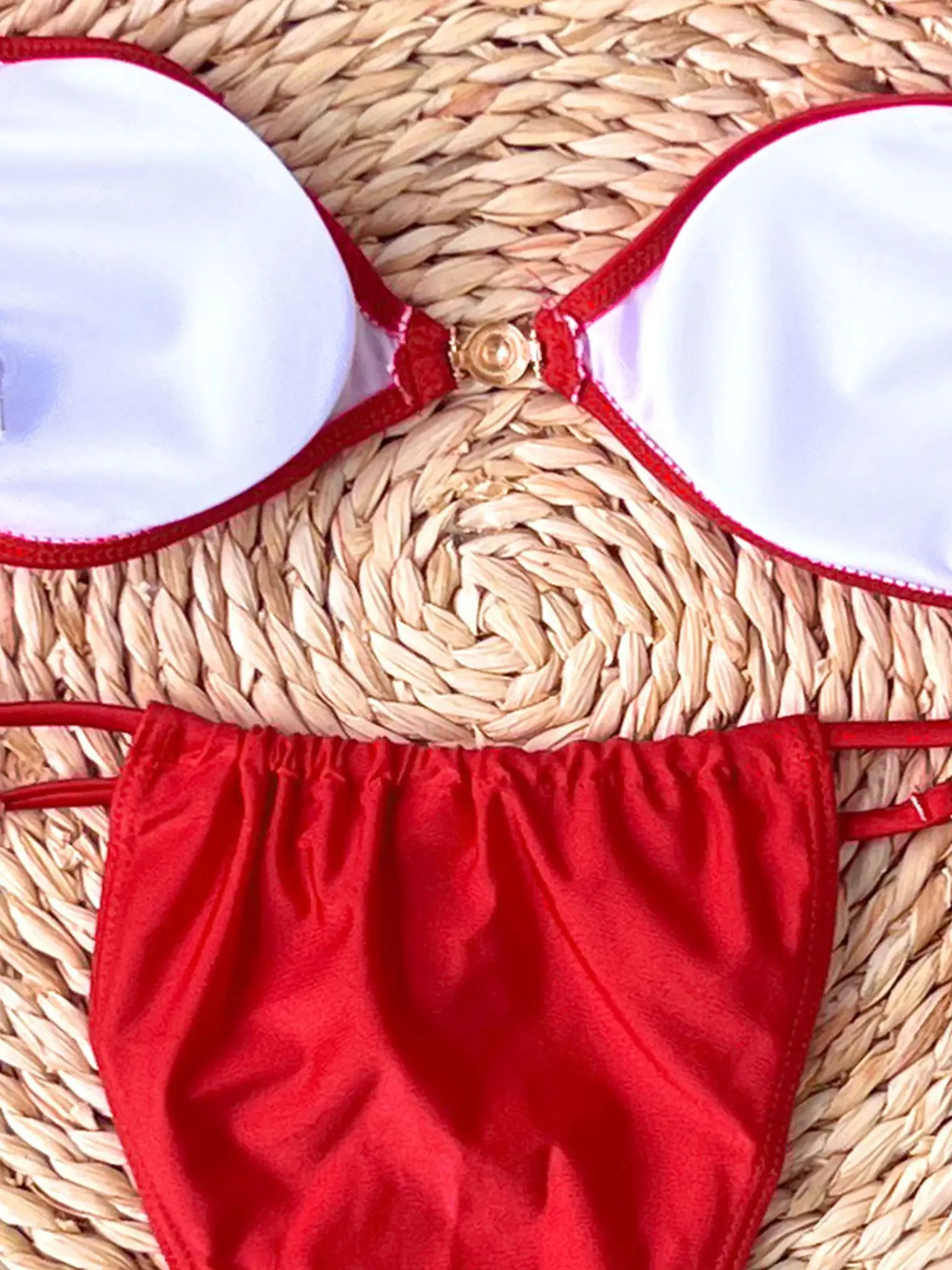 Top e fondo bikini sexy a fascia rossa con perline nere, perfetti per abbigliamento da spiaggia e feste in piscina, abbigliamento estivo per le vacanze