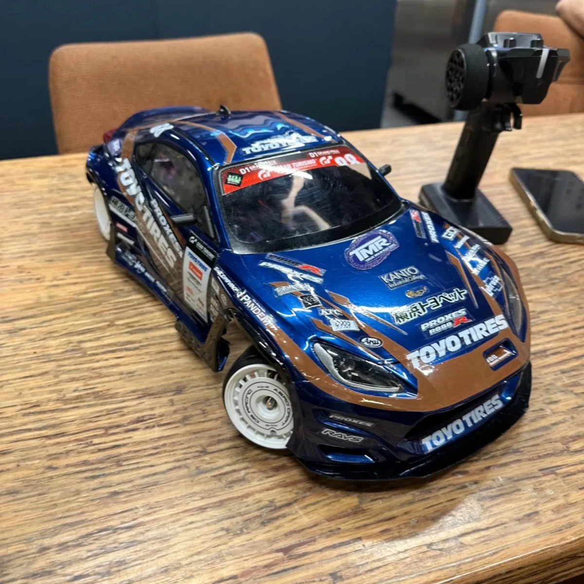 

Наклейки-декали Toyo Tires для кузова радиоуправляемой модели GR86 в масштабе 1/10 для дрифта.