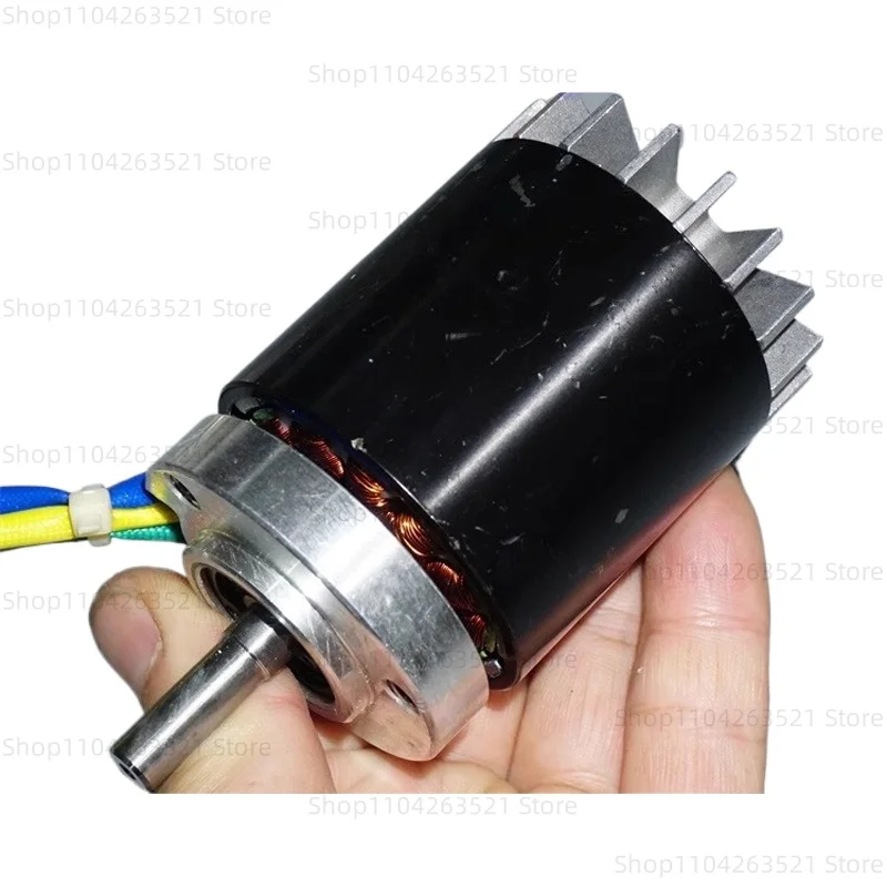 

7700 об/мин KV210 DC12-V36V Мощный бесщеточный двигатель с высоким крутящим моментом и 50 внешним ротором