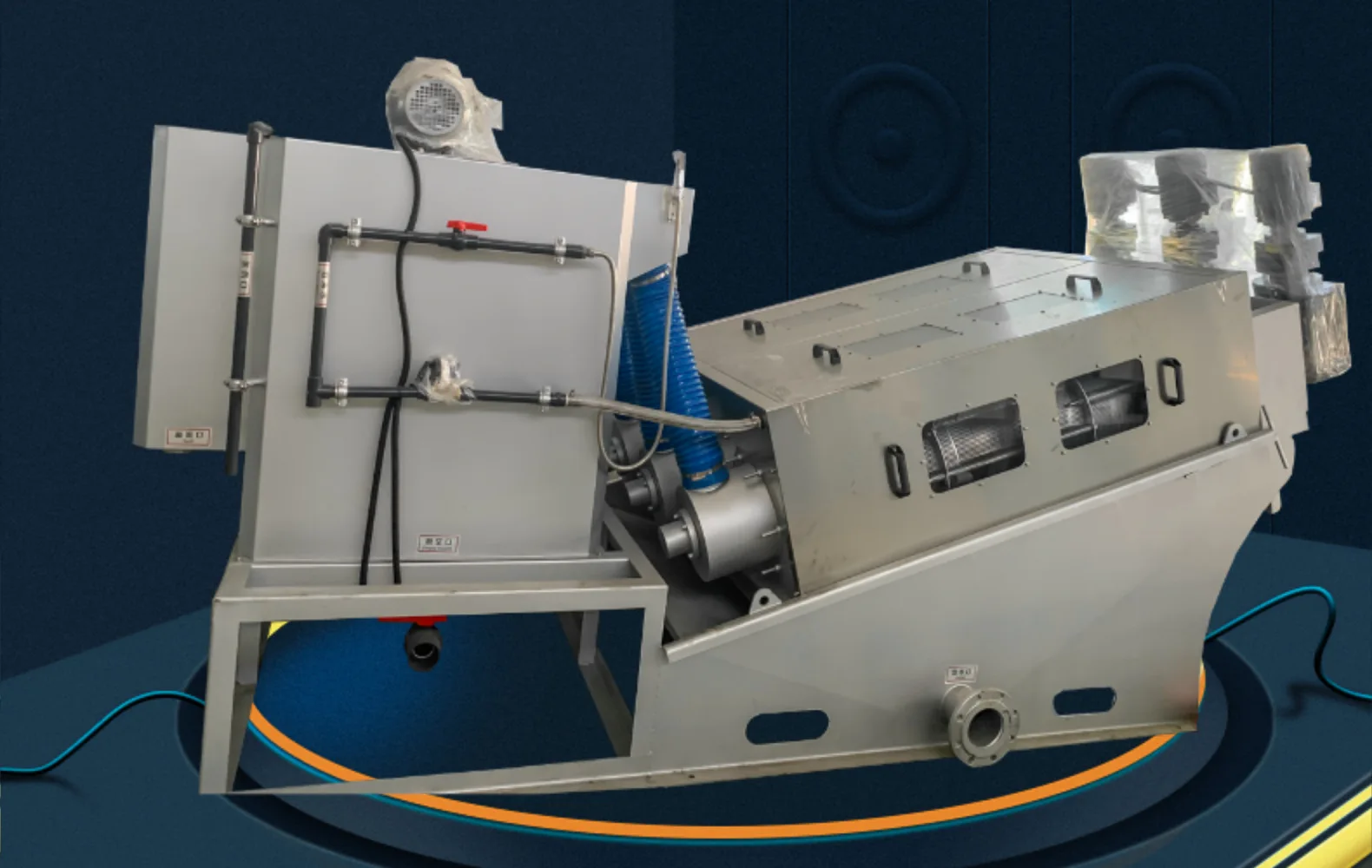 Automatic sewage sludge treatment equipment, sludge dewatering machine, automatic screw stacking machine