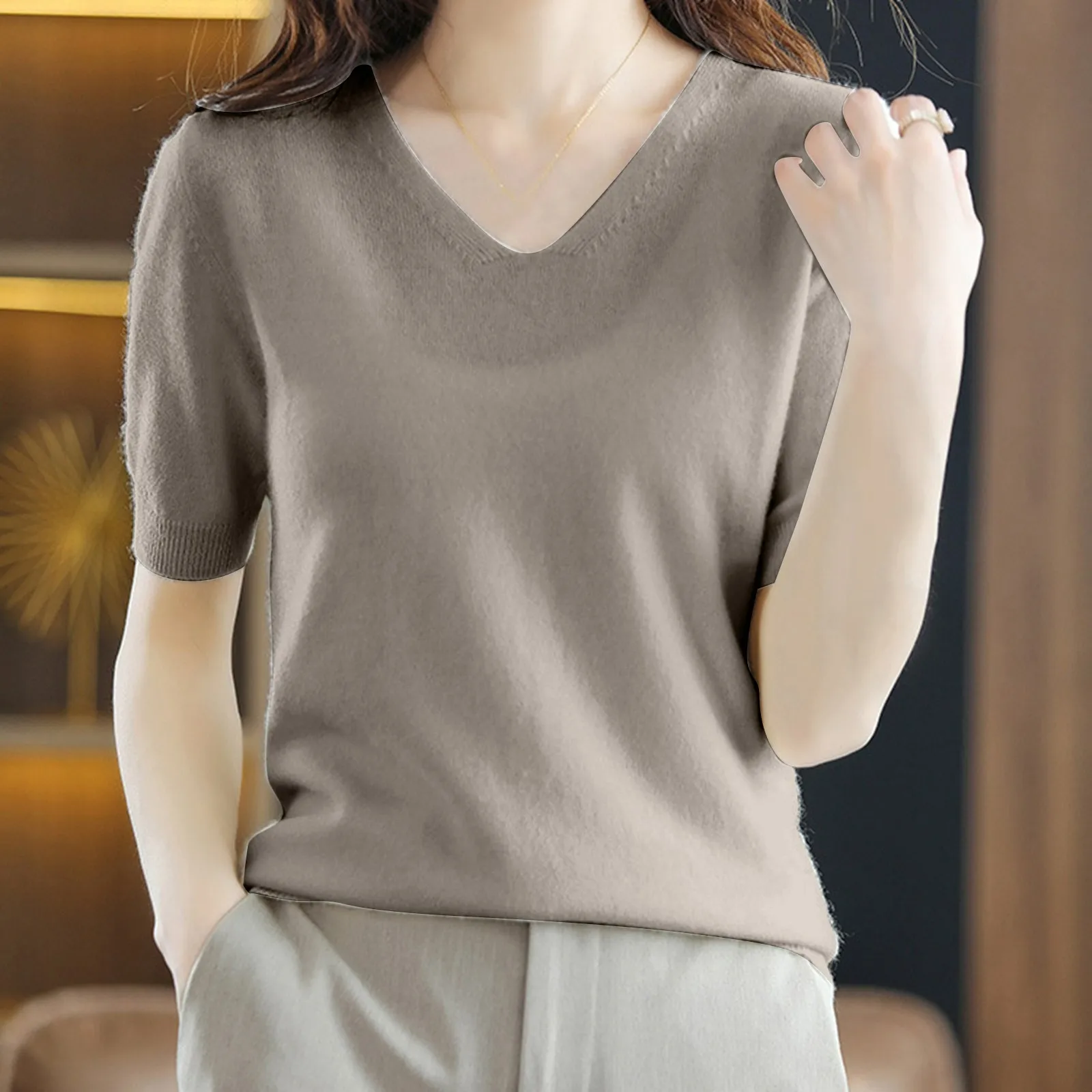 Women\'s Fashion Five-Quarter Sleeve Bottoming Knit Sweater V-Neck Pullover Jumper Loose Half-Sleeve Tops Medium-Sleeved Jumper