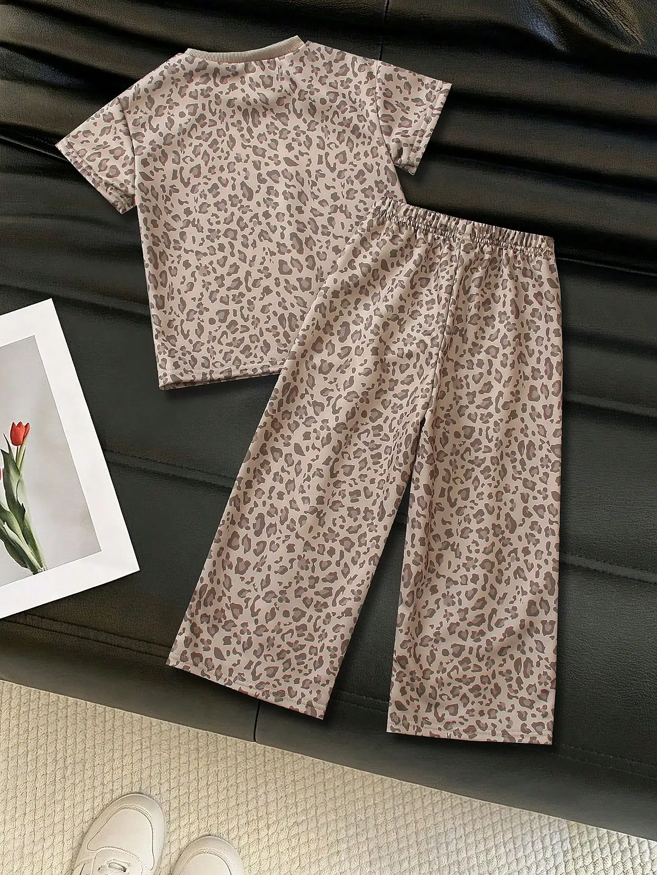SHEIN Genkimix Kids Young Girls Casual Loose Drop Shoulder Leopard Print Mid-Sleeve Sweatshirt And Sweatpants 2-Piece Set Back To School Outfit, Perfect For Casual, Daily Wear And Autumn/Winter School Daily Wear, sk260722134511440527913