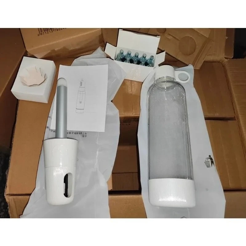 

Applicable to Portable and Easy-to-Use Soda Maker for Sparkling Water and Cola at Home or on the Go (No Gas Cylinder)