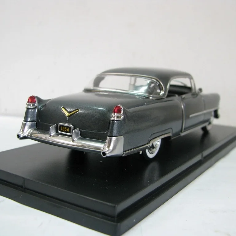 Pressofuso in scala 1:43 GFCC 1954 Cadillac Coupe DeVille Modello di auto in lega Giocattolo da collezione Regalo Souvenir Display Ornamento