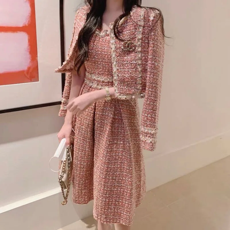 

New 2024 Autumn High Quality Women 2 Piece Set Tweed Short Jacket Coat+Beading Vest Dress Elegant Fashion Party Dresses 2 Sets