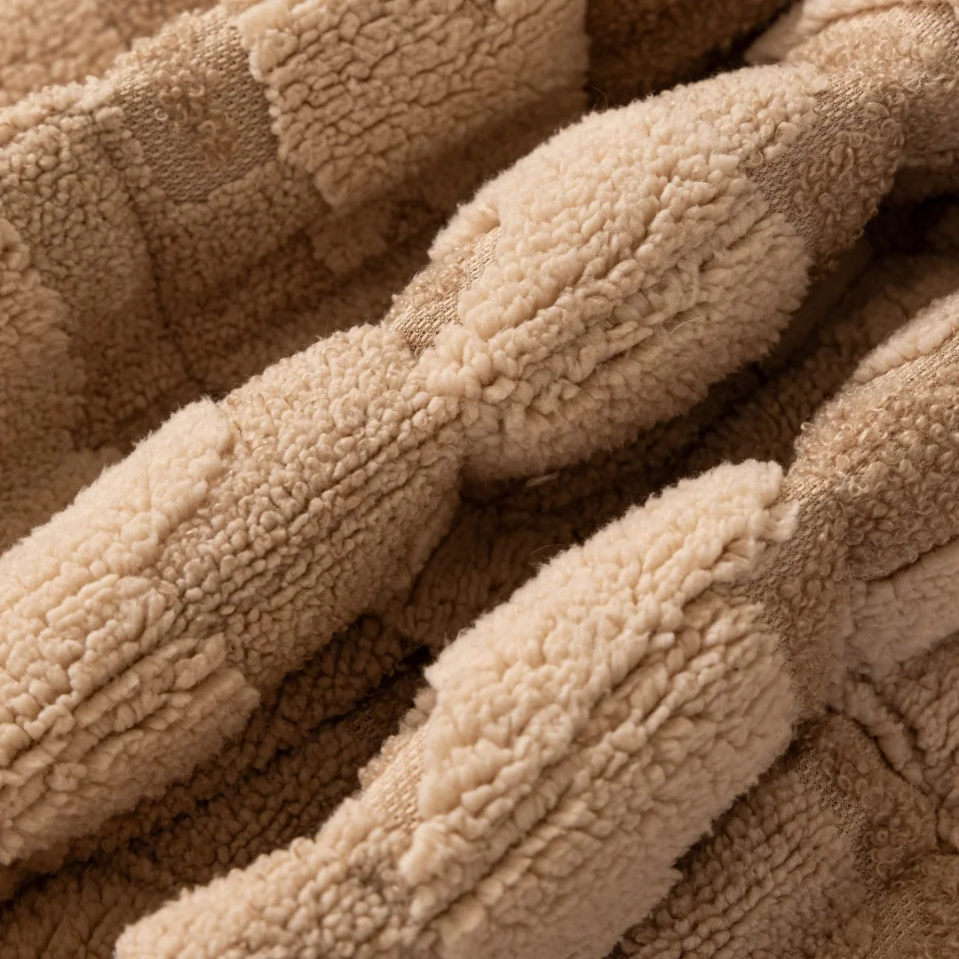 Thicken Quilting Warm Tuffed Fleece Sofa Pad, for Winter Living Room Sofa Towel Multiuse Pet Friendly Sofa Cover Slipcover