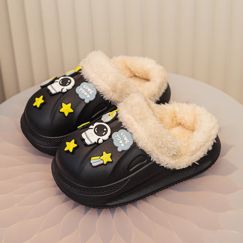 

Зимние детские тапочки на меху, хлопковая обувь, теплые шлепанцы с милыми героями мультфильмов для мальчиков и девочек, мягкие легкие повседневные сандалии, плюшевые тапочки для мальчиков
