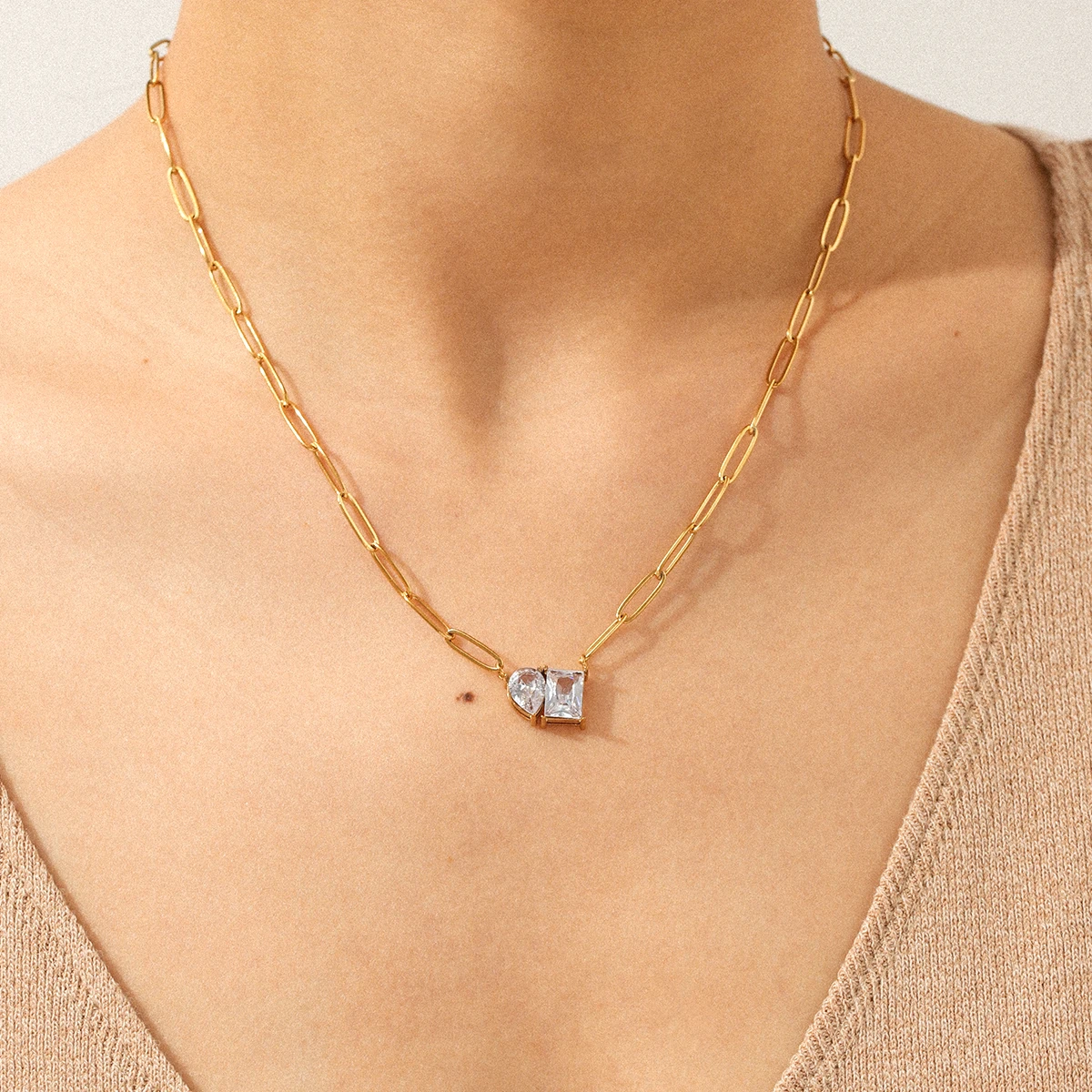 

Hot Selling Pear Shaped Square Zircon Necklace For Women With 18k Gold Plating High Quality Jewelry For Women Birthday Gift