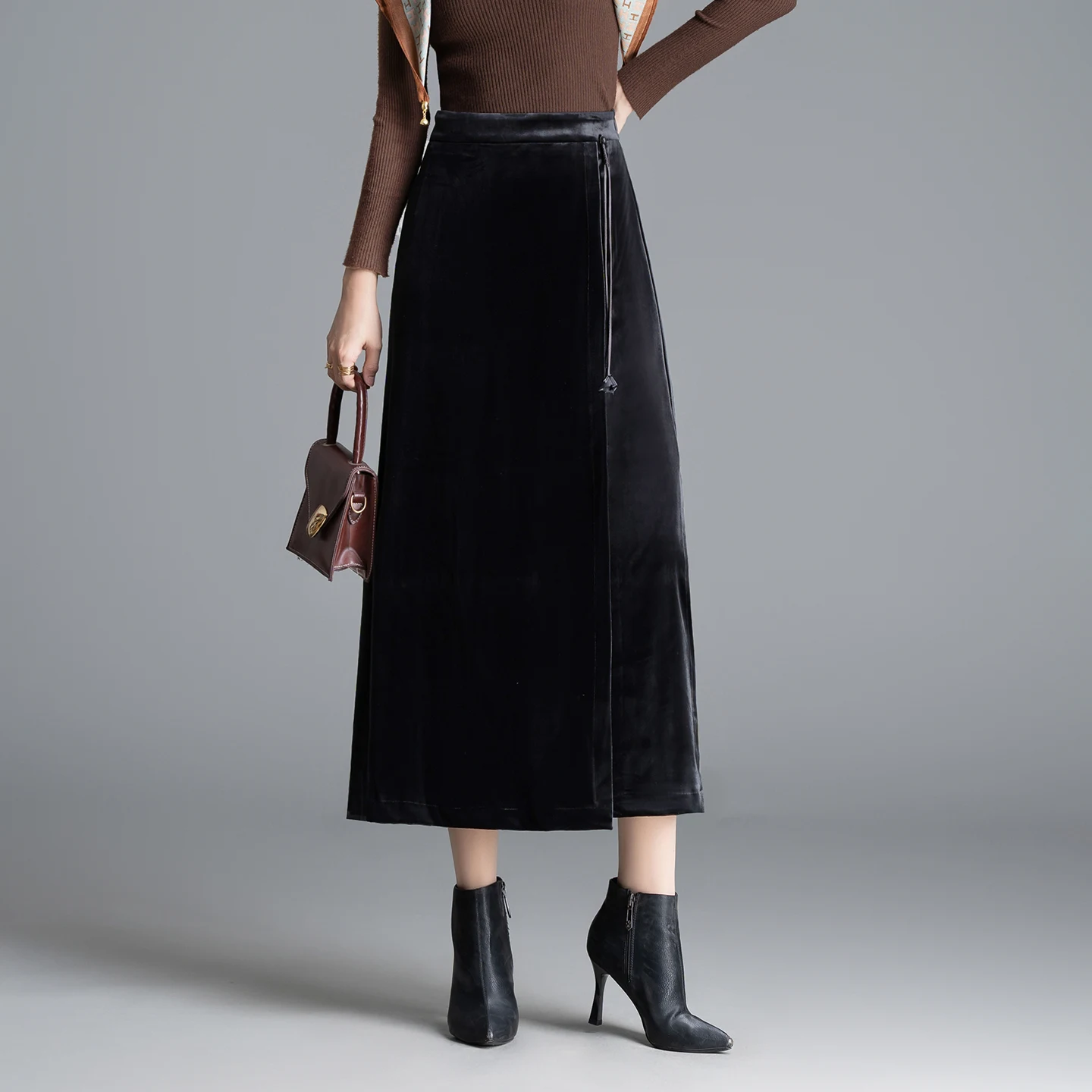 

Черная асимметричная бархатная юбка женская, модная, А-силуэт, длинная, с завышенной талией, облегающая, весна-осень-зима, новинка