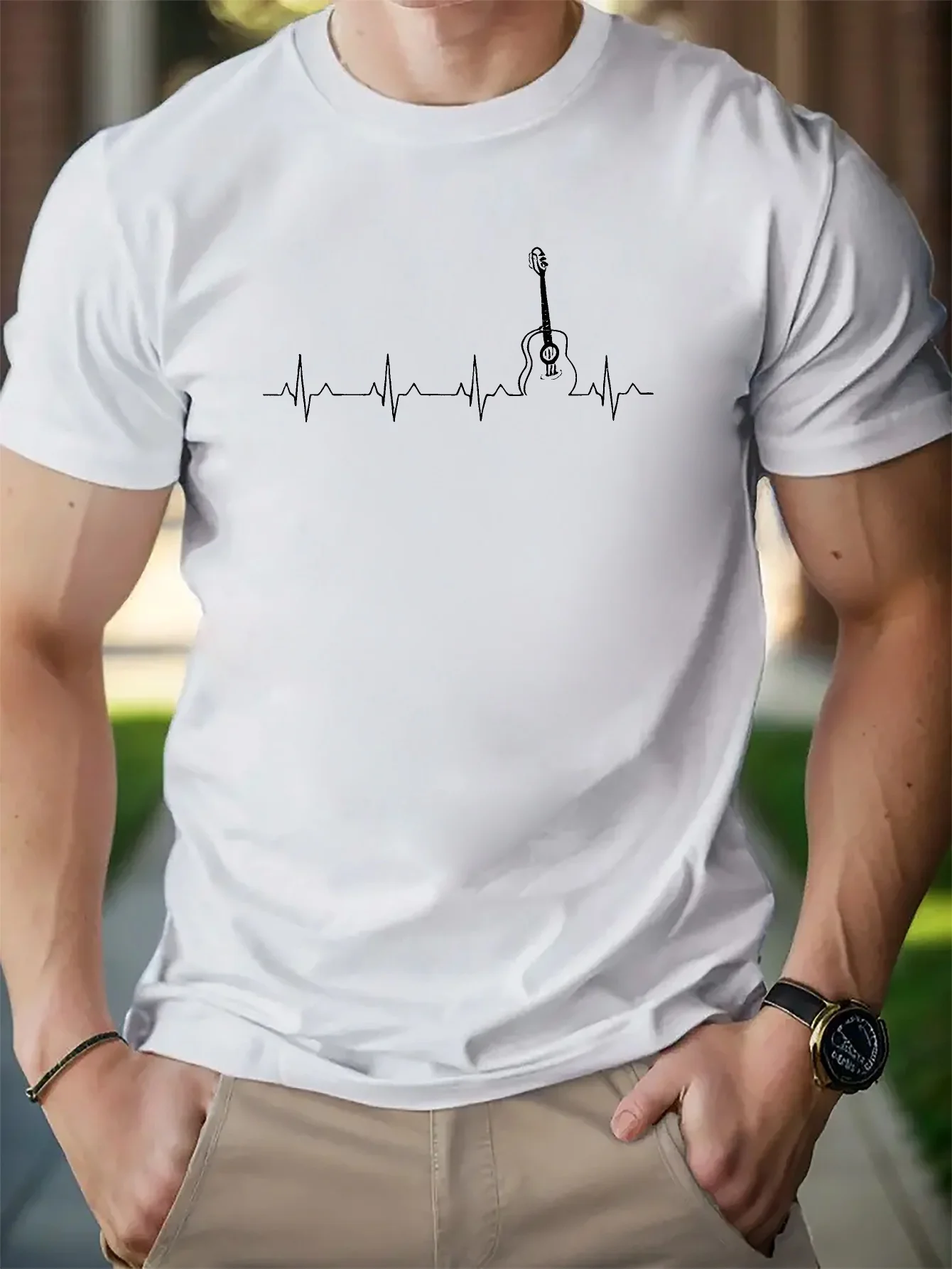 

Men'S T-Shirt Made of 50% Cotton Blend, Featuring a Casual Crew Neck, Short Sleeves, And a Regular Fit.