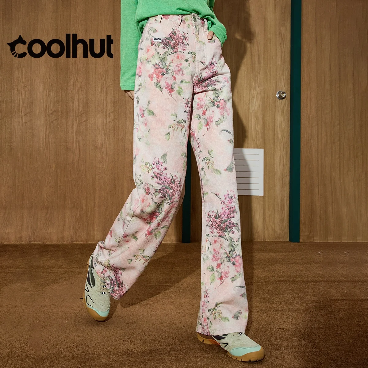 

COOLHUT женские джинсы с высокой талией и широкими штанинами с цветочным принтом 2025 года, прямые джинсовые брюки в китайском стиле, осенние свободные посадки для похудения