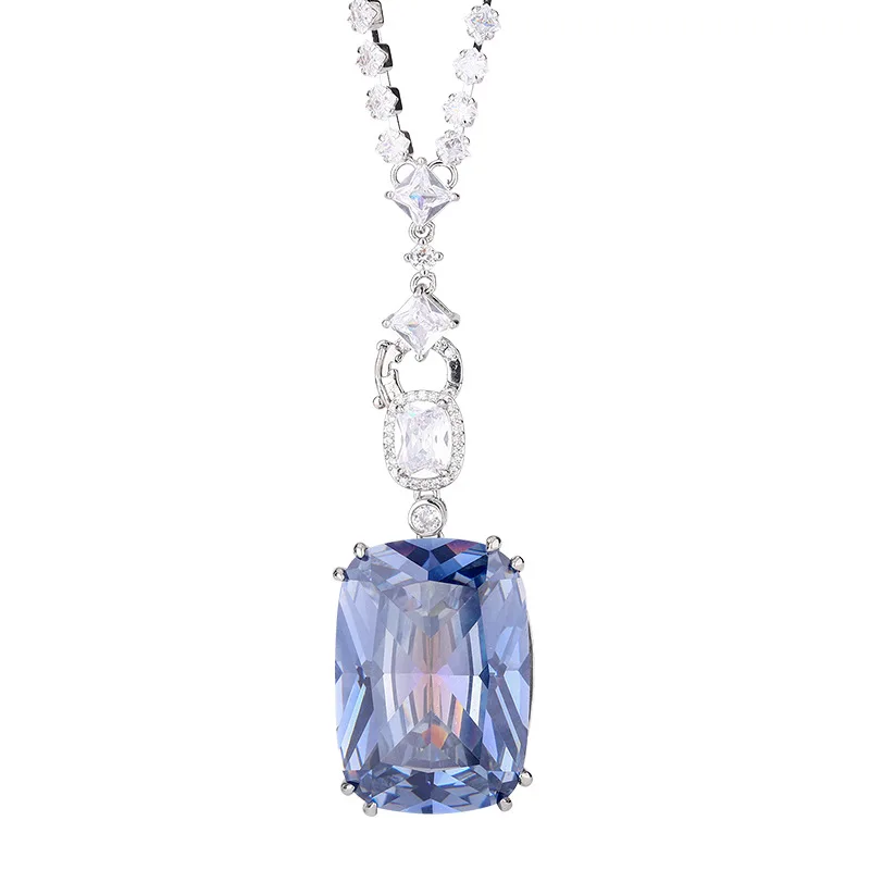 New Gold-Plated Fashion Gemstone Square Diamond Luxurious Pendant Necklace 20*28