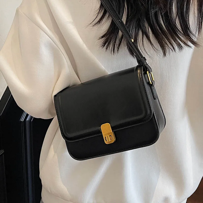 

2025 Vintage Style Women‘s Shoulder Bag, Retro Quilted Crossbody Purse with Chain Strap, Minimalist Small Square Bag