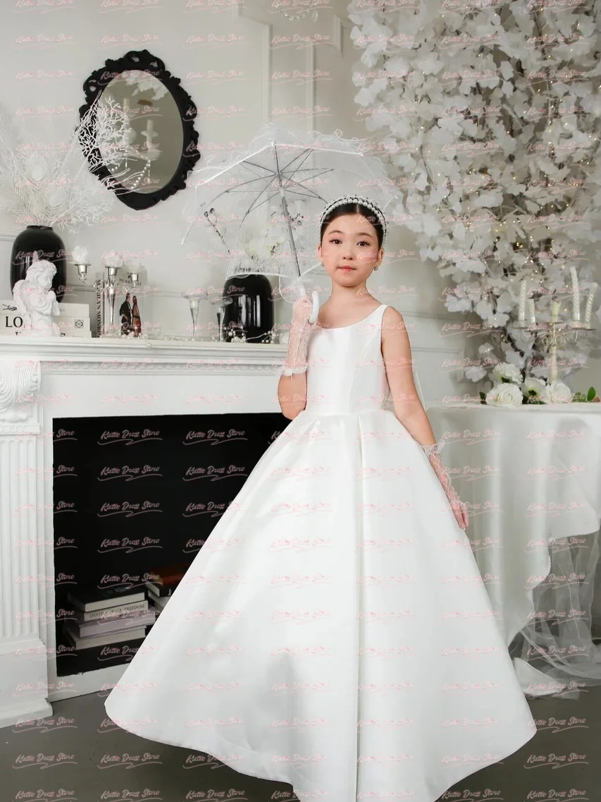 Elegant Flower Girl Dress For Wedding Sleeveless Satin With Bow Puffy Kids Birthday Party First Communion Ball Gowns Customized