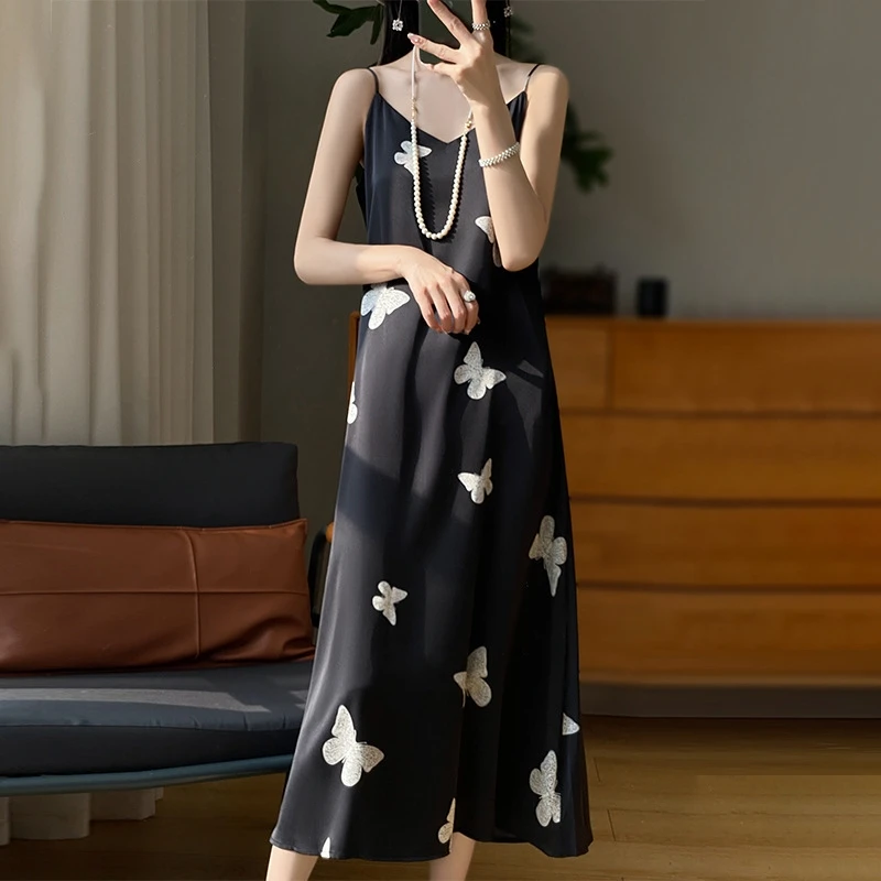 فستان قصير صيفي من الساتان والحرير برقبة على شكل حرف V للنساء على الطراز الفرنسي، تنورة طويلة مثيرة فضفاضة وتنحيف