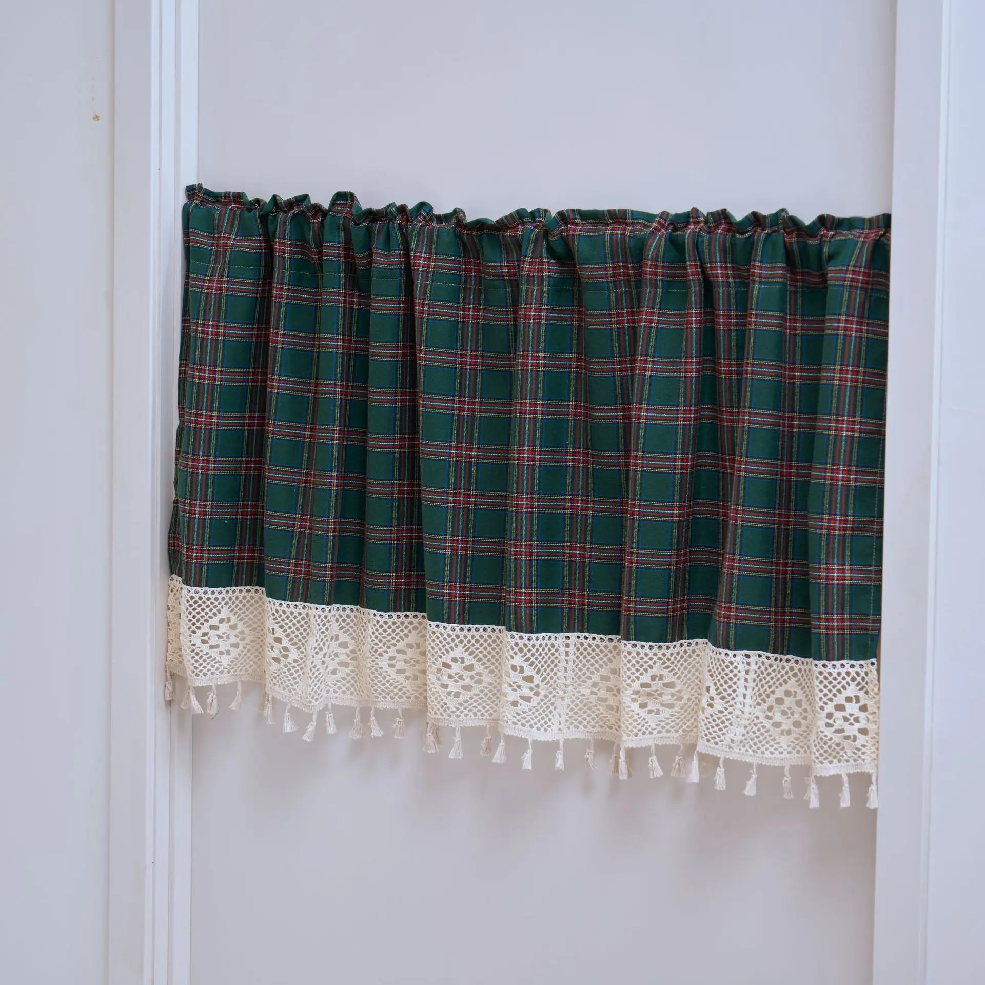 

Christmas Plaid Short Curtains for Bedroom Living Room Dust-proof Kitchen Window Curtain Rod Pocket Holiday Home Office Decor