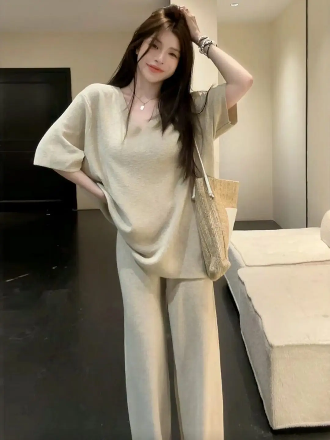 Loose Casual Women's Summer Fashion Set V-neck Short Sleeve Wide Leg Pants Breathable Sporty Two-piece Outfit Comfortable