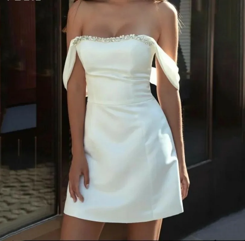 ชุดแต่งงานทรงเอแบบเรียบง่าย ปี 2026 แบบเปิดไหล่ ประดับลูกปัด ผ้าซาตินสั้น ชุดเจ้าสาวสำหรับงานปาร์ตี้ ชุดเจ้าสาว