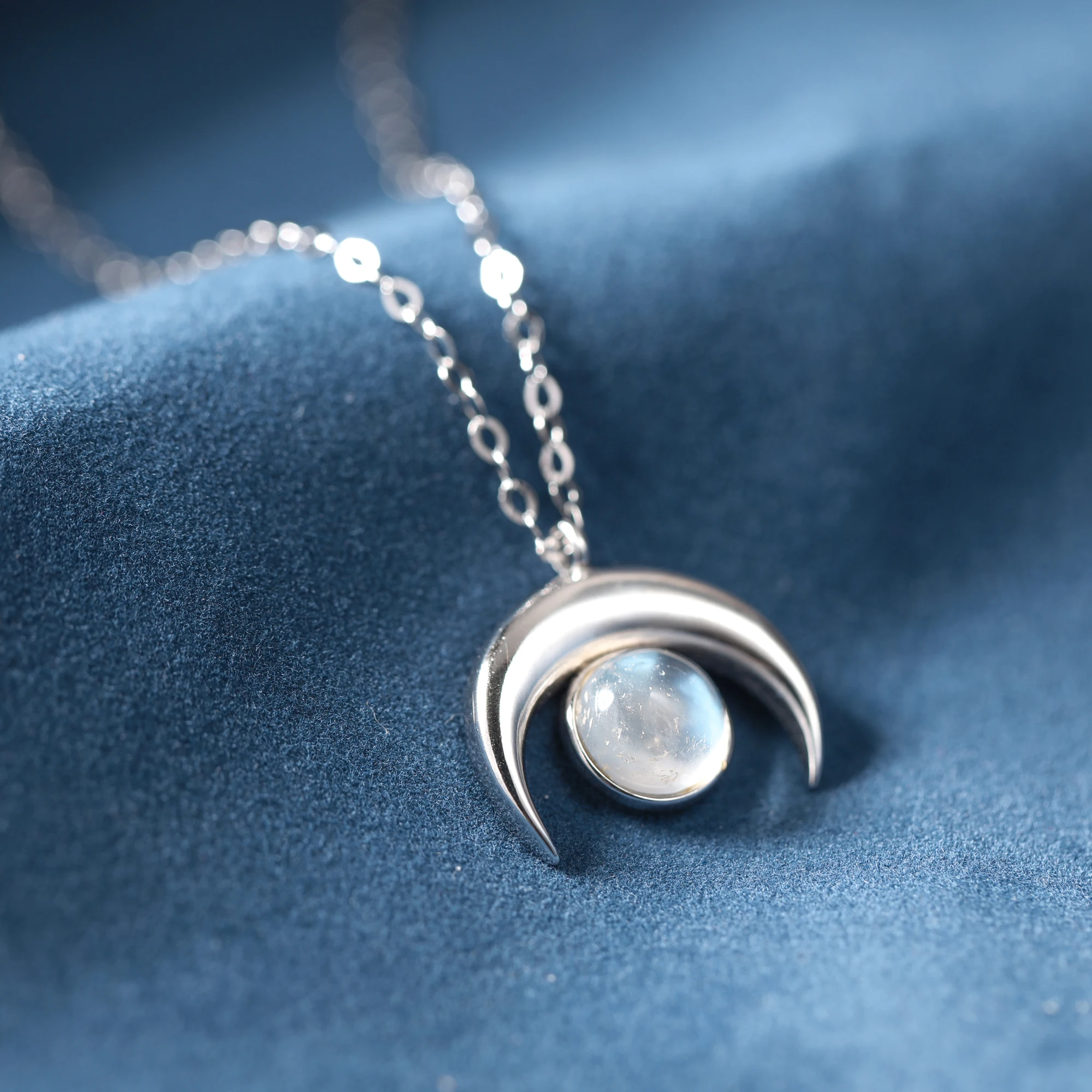 Thumbnail 3 - #7 Compare Pendant Necklaces Before You Buy