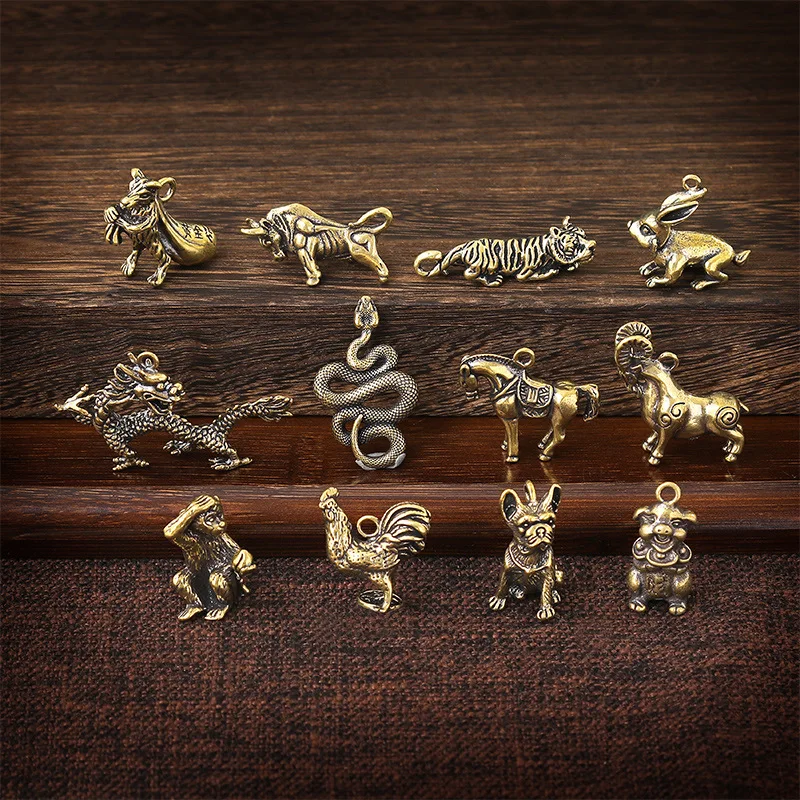 

Three-dimensional Zodiac Key Pendant Pure Brass Keychain Pendant Desktop Mini Trinket Pendant Rat Cow Tiger