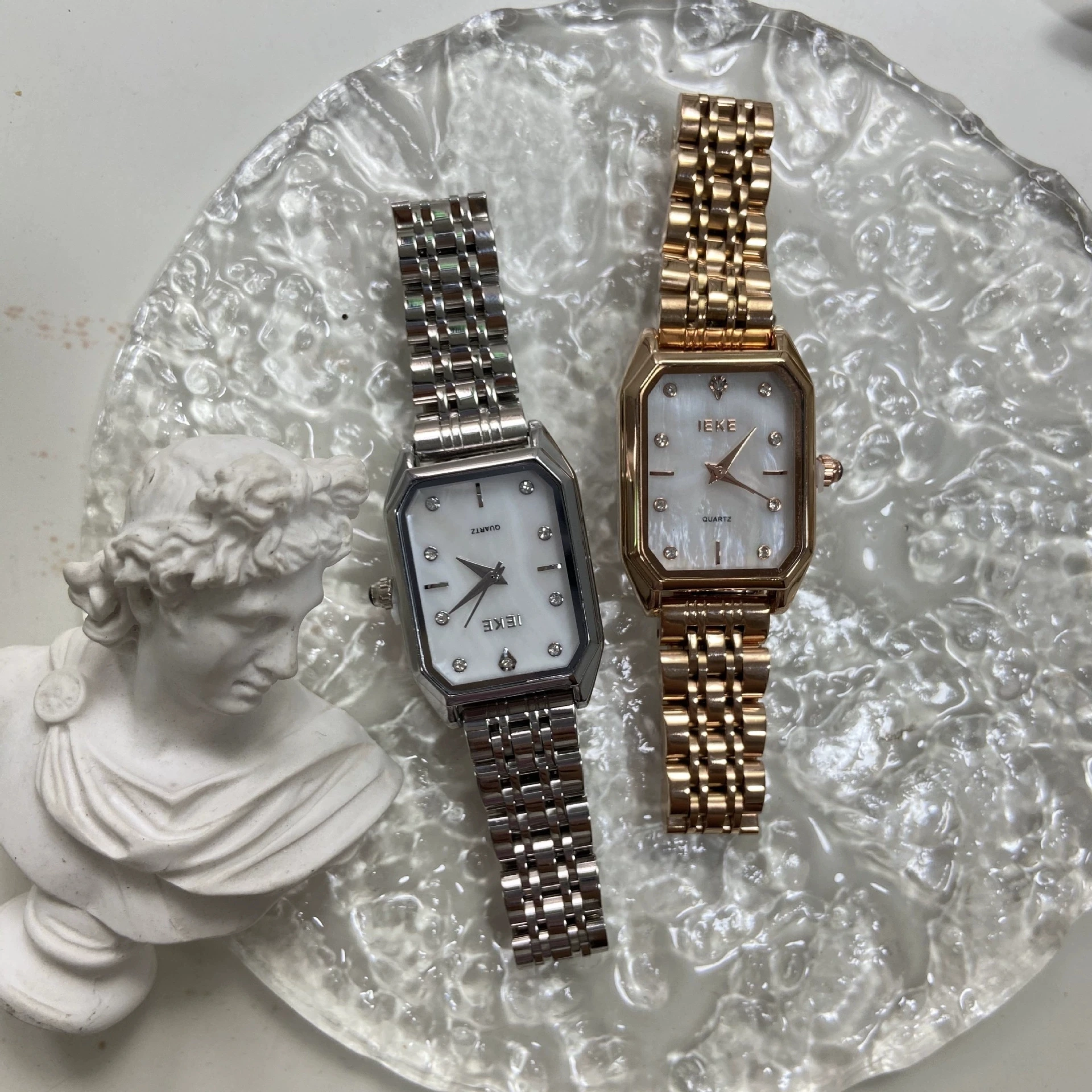 

Нишевые восьмиугольные наручные часы, циферблат, инкрустированный бриллиантами, металлический ремешок, легкие роскошные женские кварцевые часы в стиле ретро