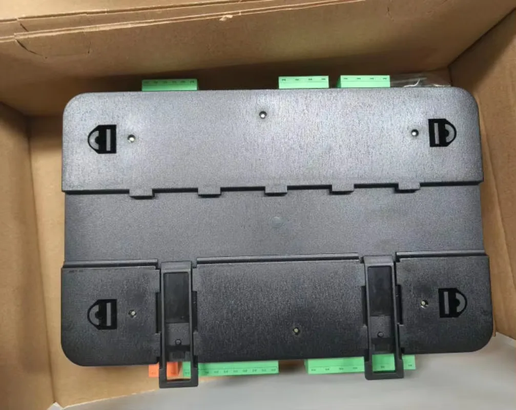 InteliSys NT BaseBox IS-NTC-BB IM-NT-GC IM-NTC-BB IG-NT-GC IG-NTC-GC InteliVision 8 InteliSys IS-NTC Controlador HYBRID