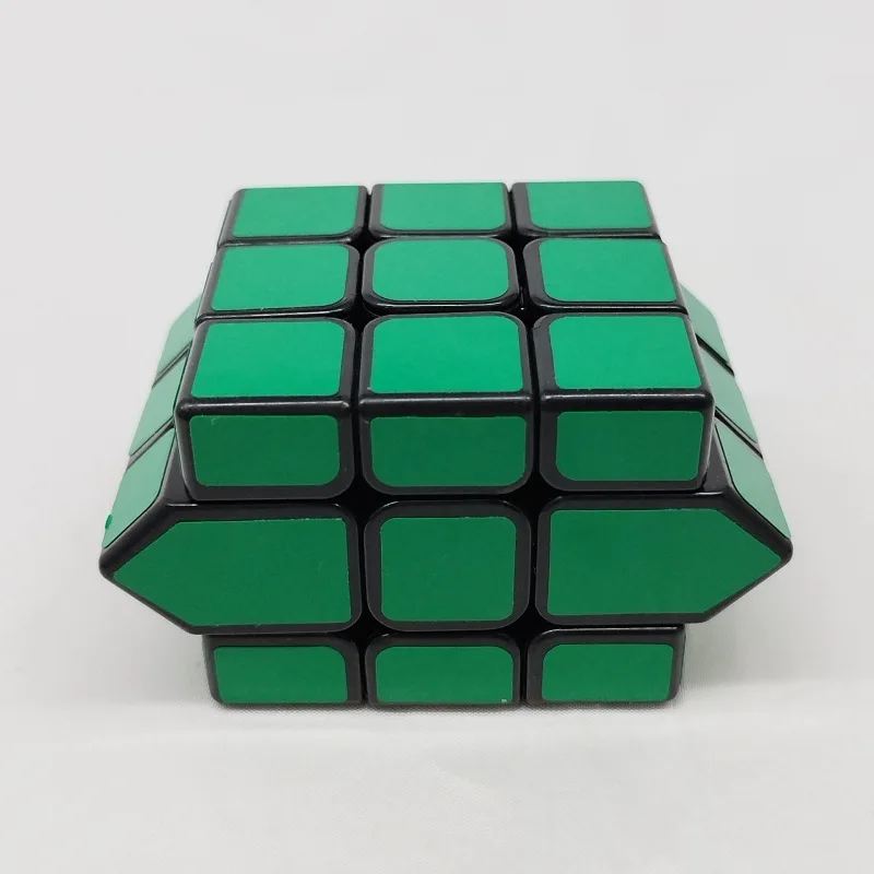 Children's Puzzle Toy 3x3x3 Creative Flying Disc Magic Cube Toys Model Children's Stress Relief Toys Three-order Magic Cube Toys