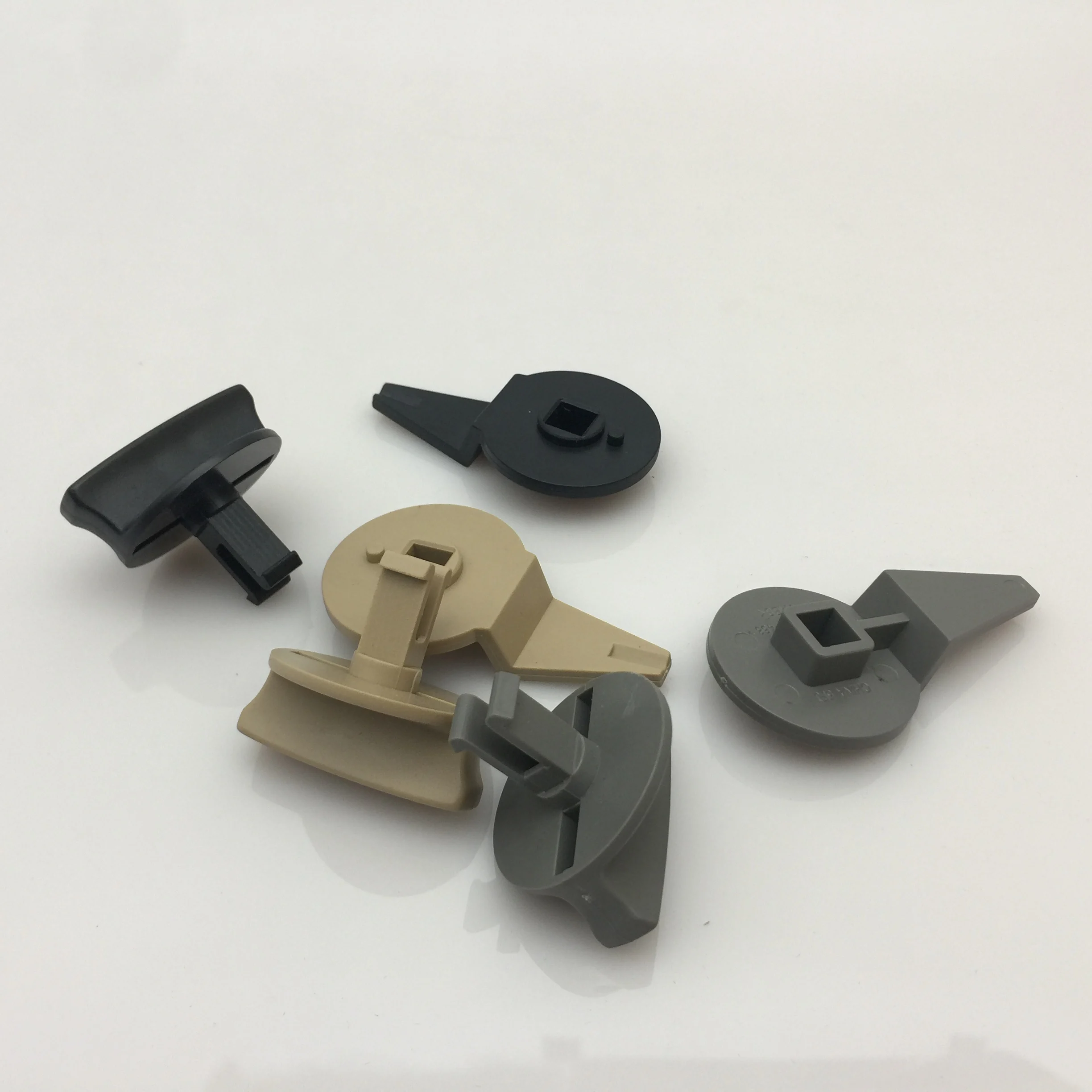 1pc For Volkswagen Touran Triangular warning sign bracket button