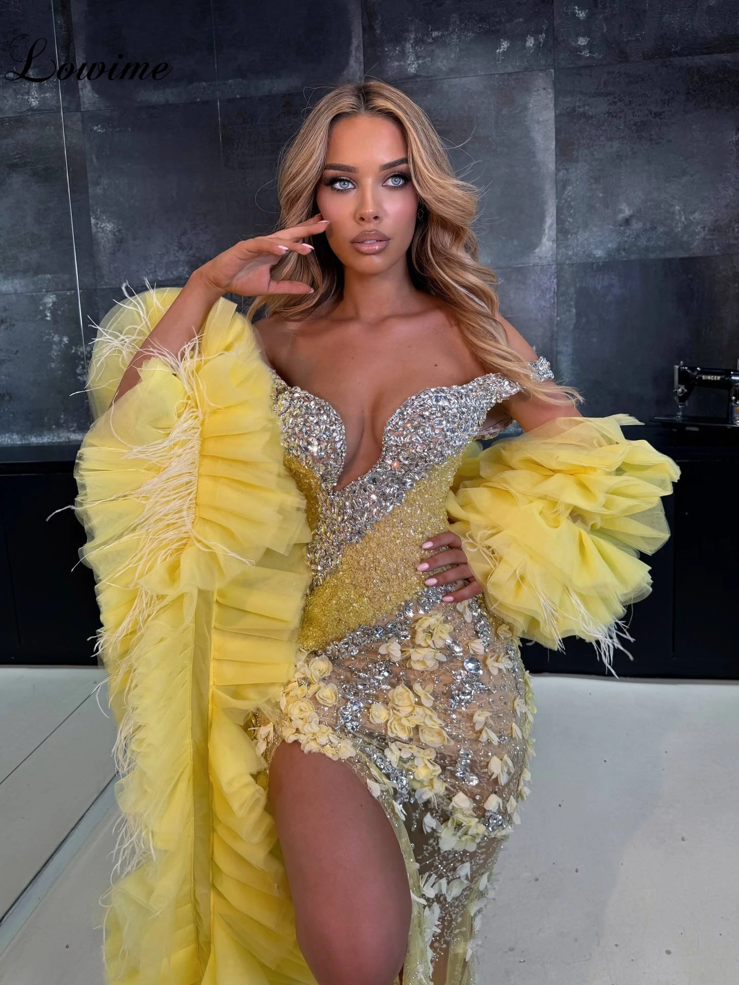 2025 nieuwste gele beroemdheidsjurken met kristallen off-shoulder zeemeermin rode loper runway-jurken vestidos de gala aangepast