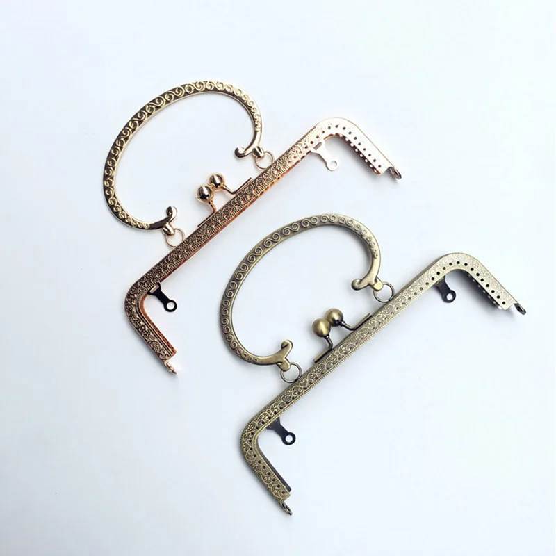 20cm Metal Purse Frame Embossed Handle for Clutch Handbag Making Kiss Clasp Lock Antique Bronze Bag Accessories Hardware