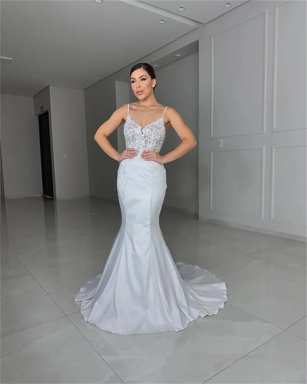 

Sexy Spaghetti Straps V-neck Lace Applique Sheath Wedding Dresses Short Tail Custom Made 2026 Vestido De Noival