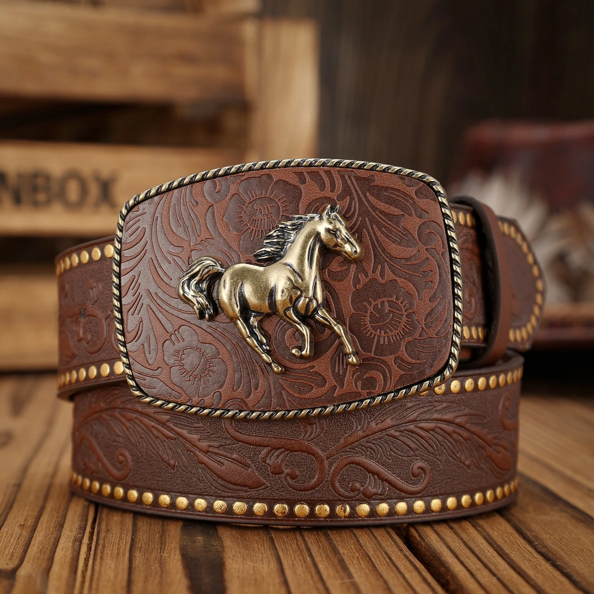 Ein PU-Gürtel im Western-Stil, geeignet für Männer und Frauen, im Bohemian-Stil und Retro-Look, perfekt für alltägliche Freizeitausflüge. – Detail 1